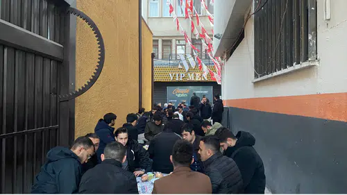 Saadet Partisi Konya Gençlik Kolları iftarda buluştu