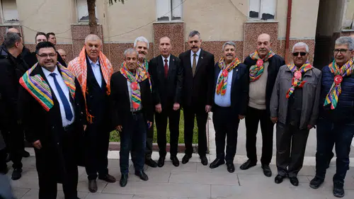 Bakan Çiftçi'den, baba ocağına ziyaret