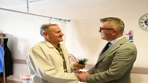 Başkan Ustaoğlu’ndan sağlık çalışanlarına ziyaret