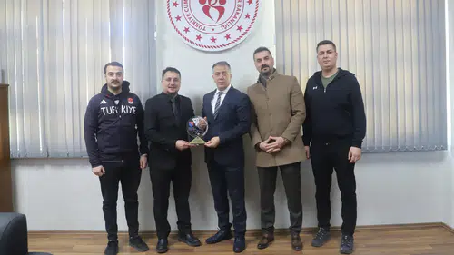 Eskrimcilerden Çintimar’a ziyaret