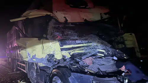 Konya'da iki tır çarpıştı