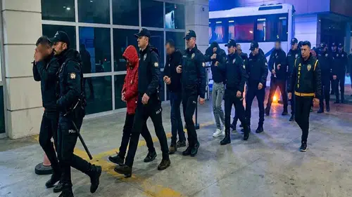 Dolandırıcılık operasyonuna 10 tutuklama