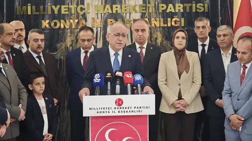 MHP Konya’da bayramlaşma coşkusu: Salon doldu taştı