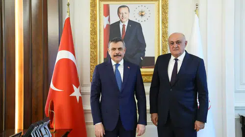 Konya’nın gıda devi, hemşehrisi Bakana “Hayırlı olsun” ziyaretinde