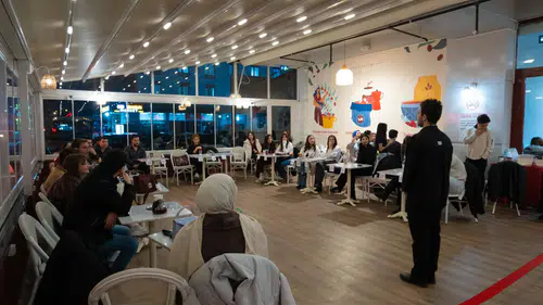 Konyalı gençlerden “Kaliteli Vakit” hareketi: Telefonu bırakıp sosyalleşiyorlar!