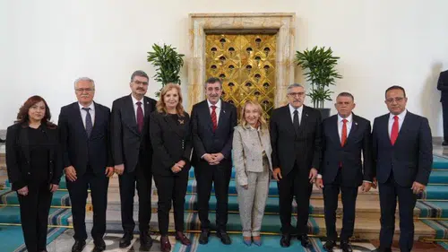 Konya Milletvekili Erdem, TBMM’de KKTC heyetini ağırladı