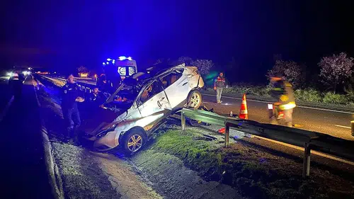 Otomobilin SUV tipi araçla çarpıştığı kazada 2 kişi öldü