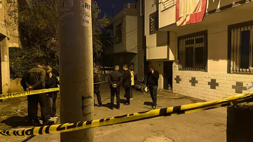 Silahlı kavgada sokaktan geçen genç kız öldü, 1 kişi de yaralı