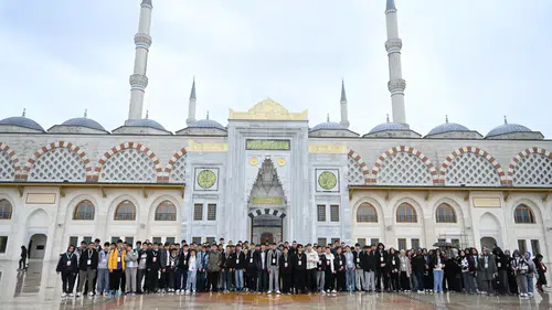 Başkan Altay: “Bu yıl 25.920 öğrencimizi daha İstanbul ile buluşturacağız”