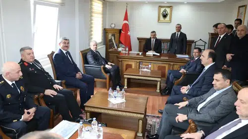 Ankara’dan Çumra’ya güçlü mesaj: Hizmetler masaya yatırıldı