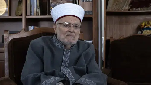 İsrail polisi, imam hatibini Mescid-i Aksa'ya girişini engelledi