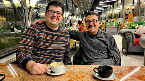 Akif Solak ile Esat Çağla kahve sohbetinde