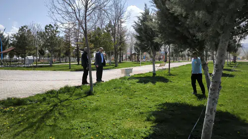 Konya'nın ilçesi bozulan yollara acil müdahele etti!