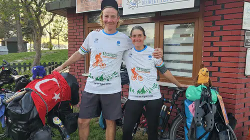 Alman çift Konya'dan seslendi: "Savaşa hayır!"