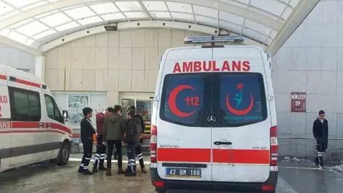 Konya'da devrilen traktörün sürücüsü yaralandı