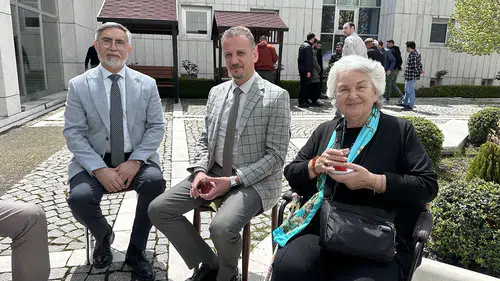 Konya'da uzun yıllar sema ayinişeriflerinde görev alan postnişin emekli oldu