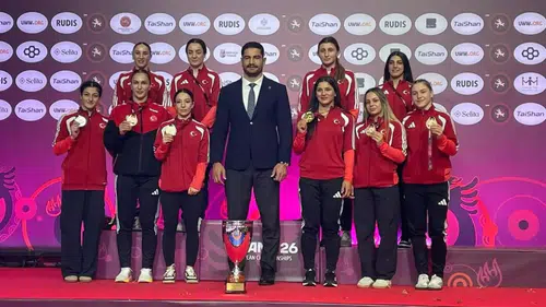 Milli güreşçiler, Avrupa Şampiyonası'nda 11 madalya kazandı