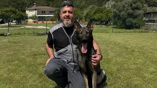 Latif Erol Doğa ve hayvanları ile bir arada