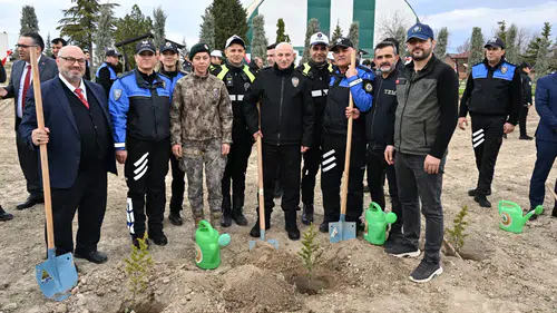 Konya’da Polis Haftası’nda fidanlar toprakla buluştu