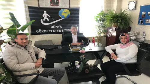 CHP’den Dünya Görmeyenler Derneği’ne ziyaret