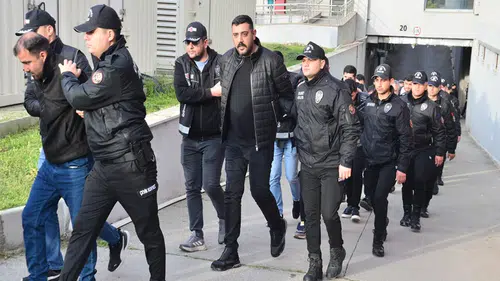 8 ilde 'Bayğaralar suç örgütüne operasyonda 287 şüpheli adliyede