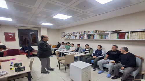 Konyalı öğretmen dijital okuryazarlık üzerine konferanslar verdi