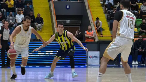 Büyükşehir çeyrek finalde avantajı aldı