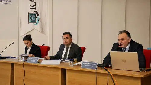 Konya'da hukuk fakültesi öğrencileri için ticaret sicili konferansı düzenlendi