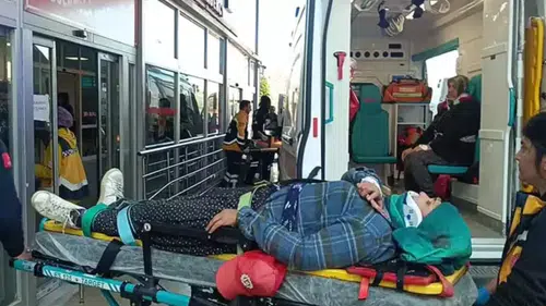 İşçileri taşıyan minibüs devrildi; 17 yaralı