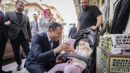 AK Partili İl Başkanı Özgökçen çocukları sevindirdi!