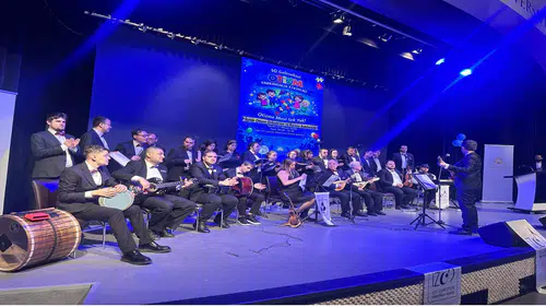 Konya'da otizmli çocuklardan oluşan koro sahne aldı