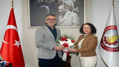 Başkan Ustaoğlu, Yazar Ünüvar’ı ağırladı