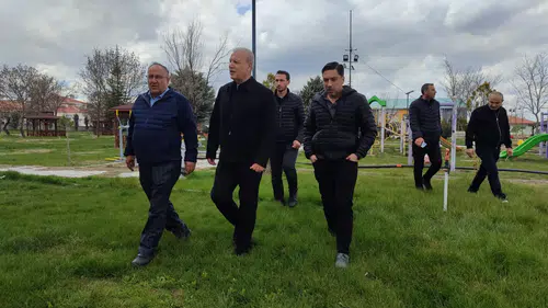 Konyalı Başkan haftasonu mesaisine: Park ve bahçeleri denetledi!