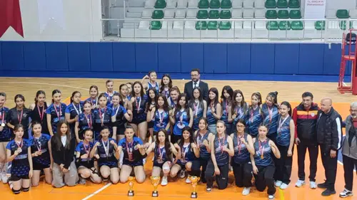 23 Nisan’a voleybol damgası: Ereğli’de şampiyon belli oldu