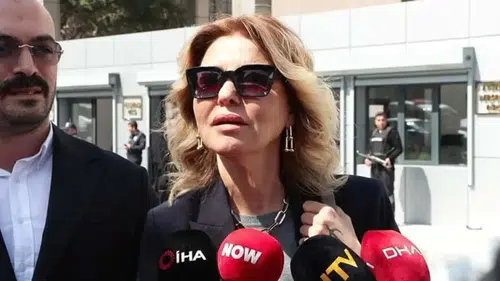 Şarkıcı Gülben Ergen adliyede