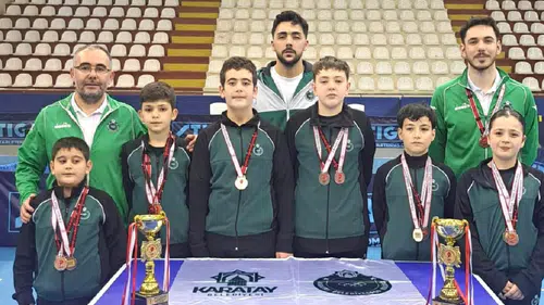 Masa Tenisi ve Halterde Karatay rüzgarı