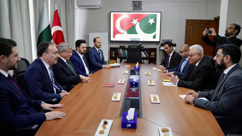 Konyalı siyasetçi Davutoğlu, İran-ABD/İsrail gerilimini masaya yatırdı