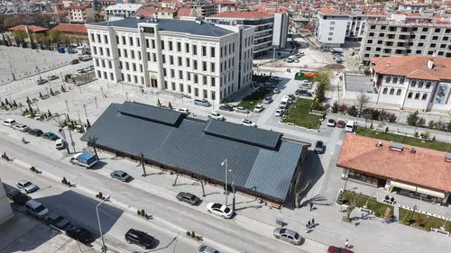 Konya'nın kitap kafesinde büyük dönüşüm: Gençler akın ediyor!