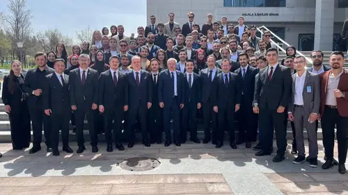 AK Parti Konya Vekilleri TBMM'de gençleri ağırladı!