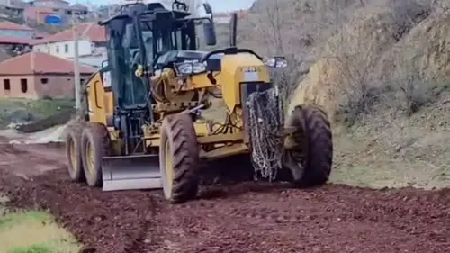 Konya kırsalında ulaşım atağı: Yollar yenilendi
