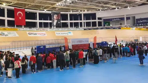 Badmintonun kalbi Konya’da atıyor!