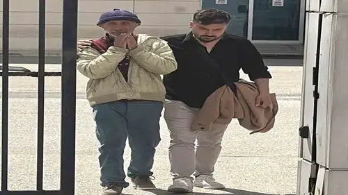 Otomobil ağaca çarptı: 2 ölü, 2 yaralı