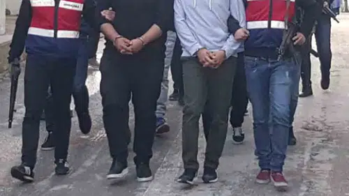 Konya merkezli 13 ildeki FETÖ operasyonunda 19 şüpheli gözaltına alındı