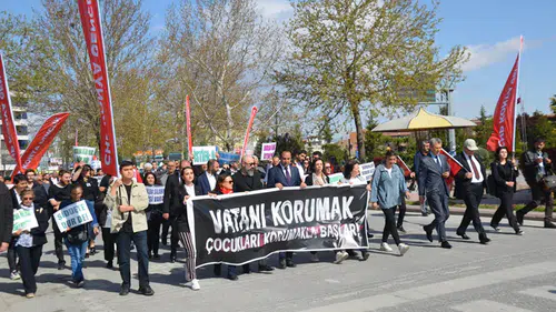 CHP Konya’dan, sessiz yürüyüş