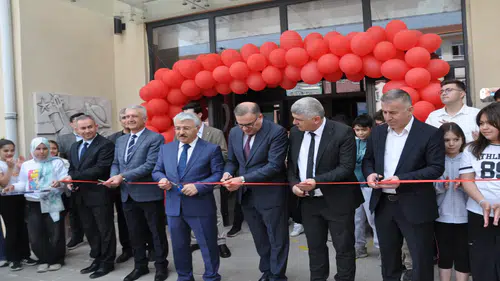 Akşehir’de TÜBİTAK 4006 Bilim Fuarı açıldı