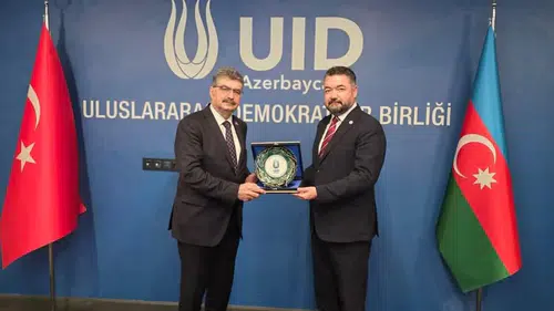 Diplomasi trafiği hızlandı: Konya Vekili Azerbaycan’da temaslarda!