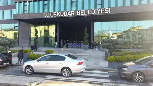 Üsküdar Belediyesi'ne rüşvet soruşturması: 20 gözaltı!