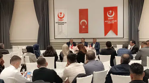 Konya’da siyasi hareketlilik! Kongre heyecanı başladı