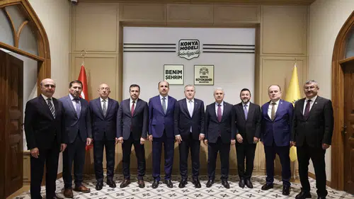 Konya Spor altyapısına Bakan Bak’tan tam not