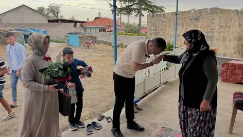 Karapınar’da Anneler Günü’nde yürekleri ısıtan buluşma!